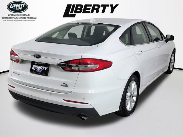 Certified 2019 Ford Fusion SE FWD image 4