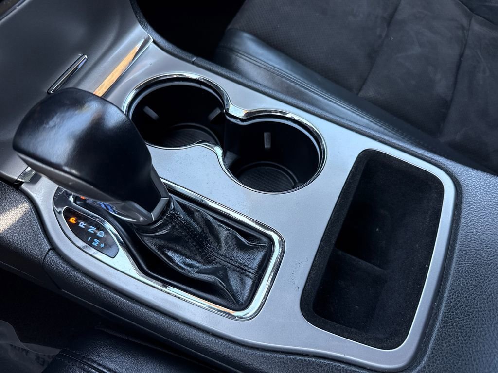 Used 2021 Jeep Grand Cherokee Laredo X image 21