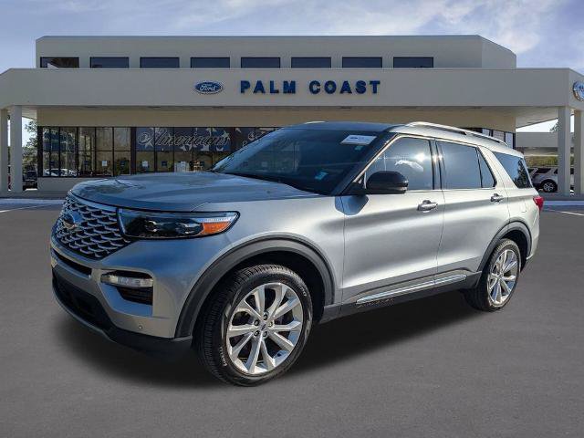 Certified 2024 Ford Explorer Platinum w/ Technology Package AWD/4WD image 8