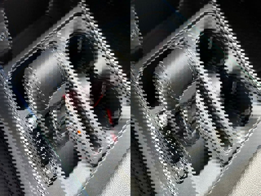 Certified 2022 Ford F150 XLT w/ Equipment Group 302A High image 33