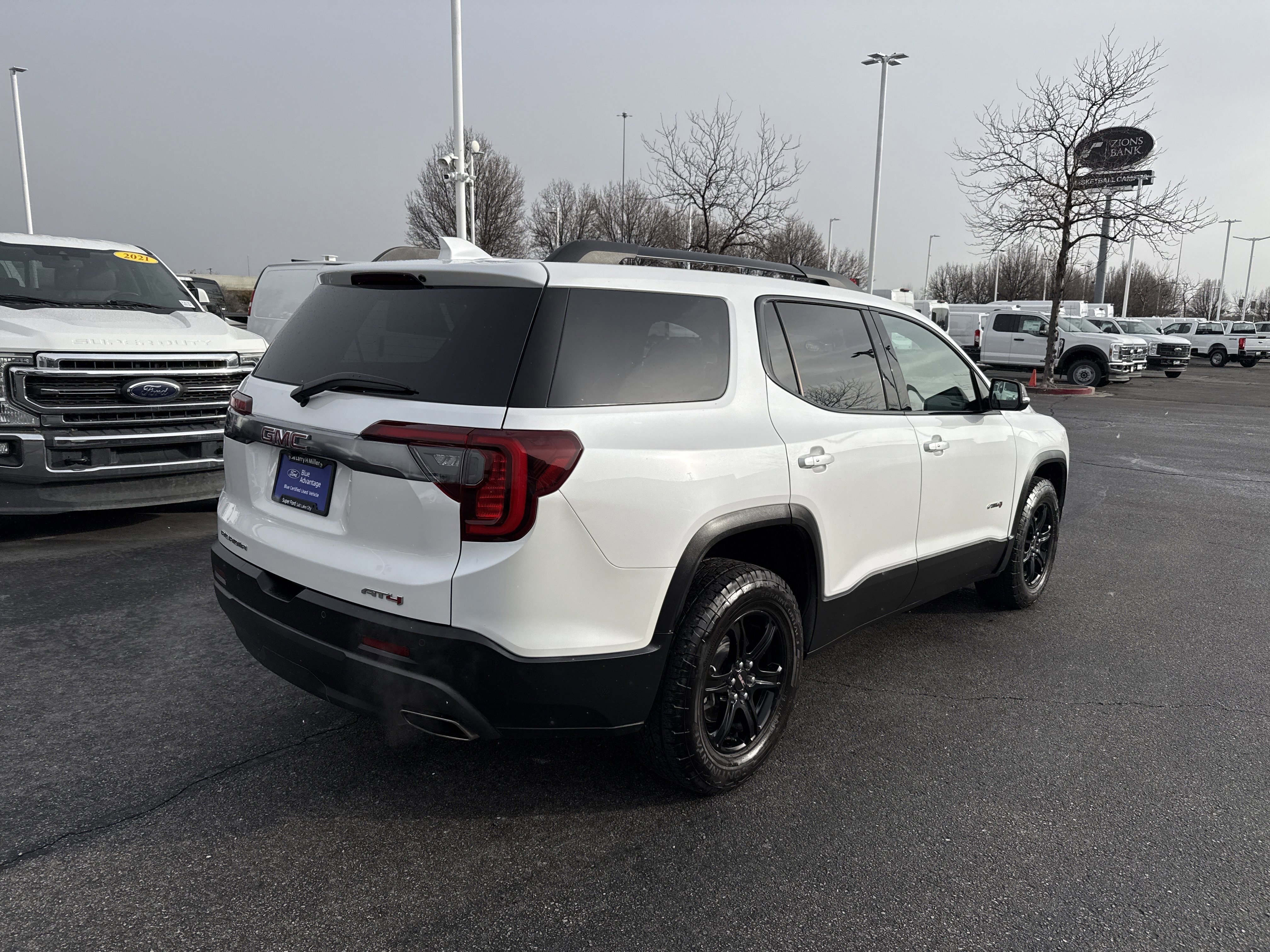 Used 2023 GMC Acadia AT4 w/ Technology Package image 5