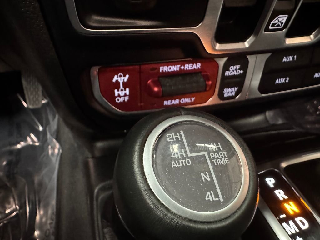 Used 2024 Jeep Wrangler Unlimited Rubicon AWD/4WD image 21