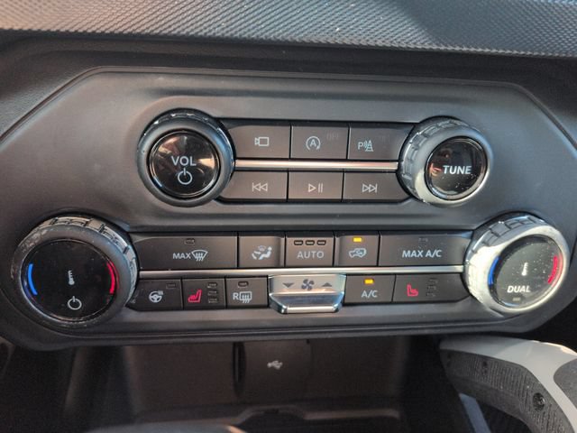 Certified 2022 Ford Bronco Outer Banks w/ Sasquatch Package AWD/4WD image 40