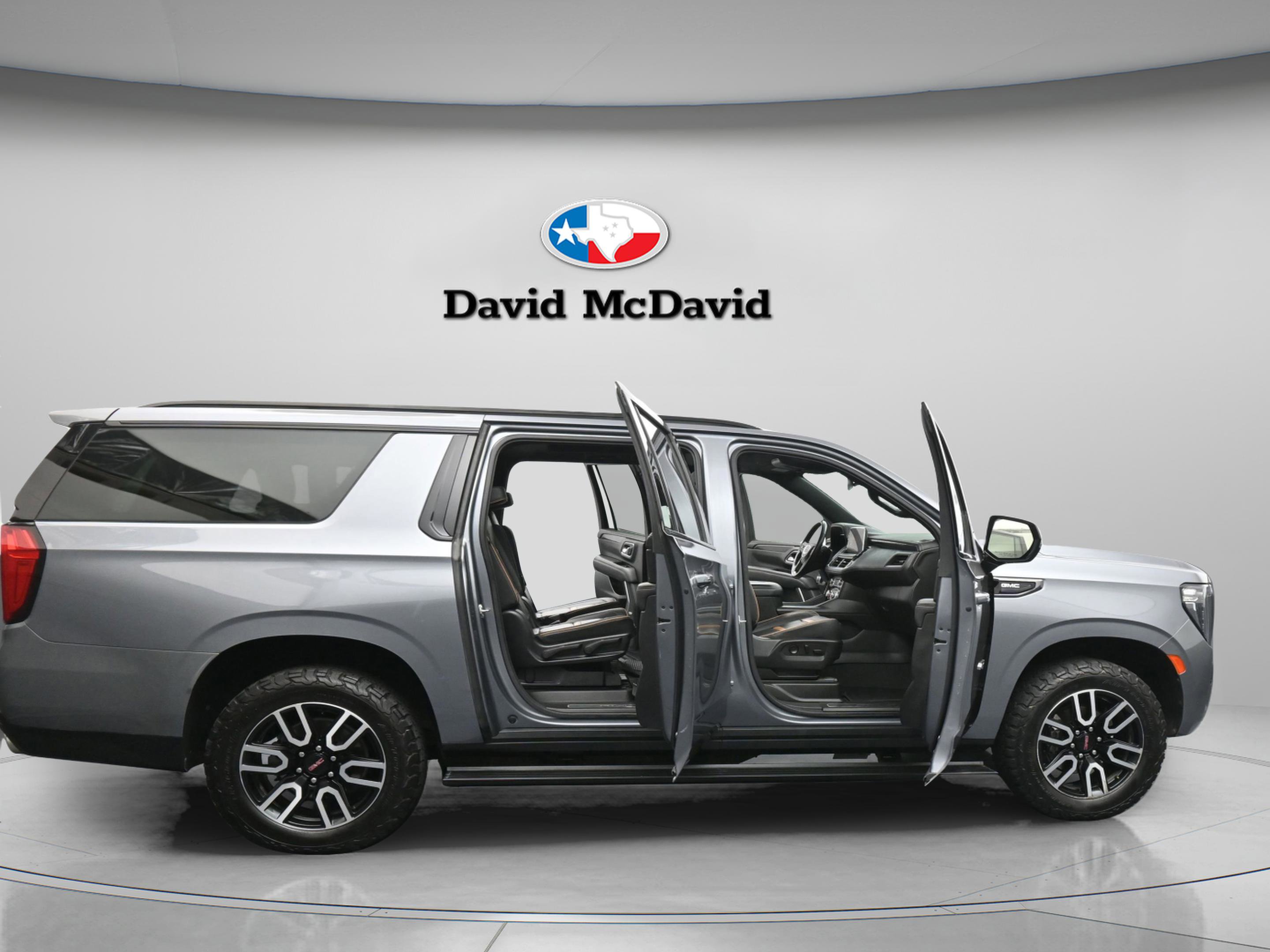 Used 2022 GMC Yukon XL AT4 image 20