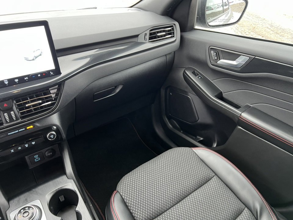 Certified 2023 Ford Escape ST-Line w/ Tech Pack #1 image 33