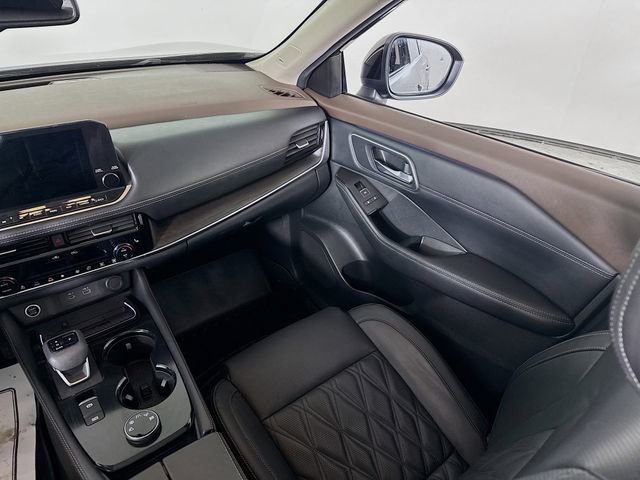 Used 2023 Nissan Rogue Platinum w/ Platinum Premium Package image 25