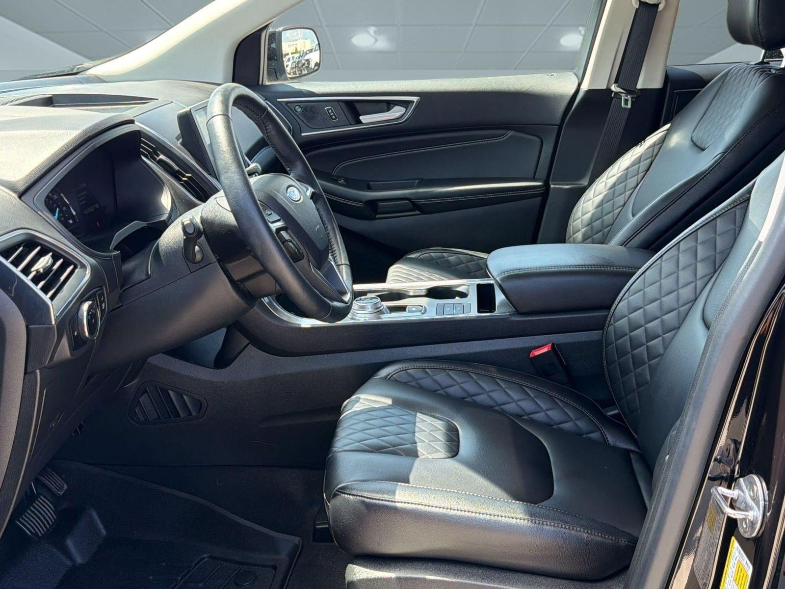 Certified 2024 Ford Edge Titanium AWD/4WD image 5