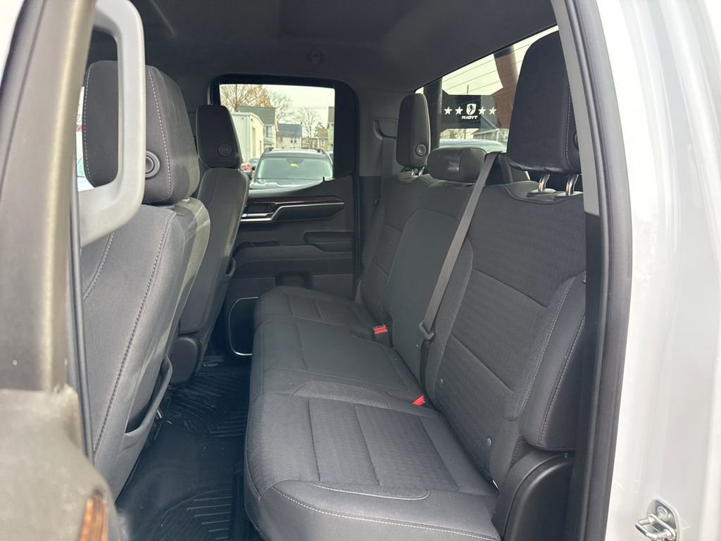 Used 2023 GMC Sierra 1500 Elevation image 17