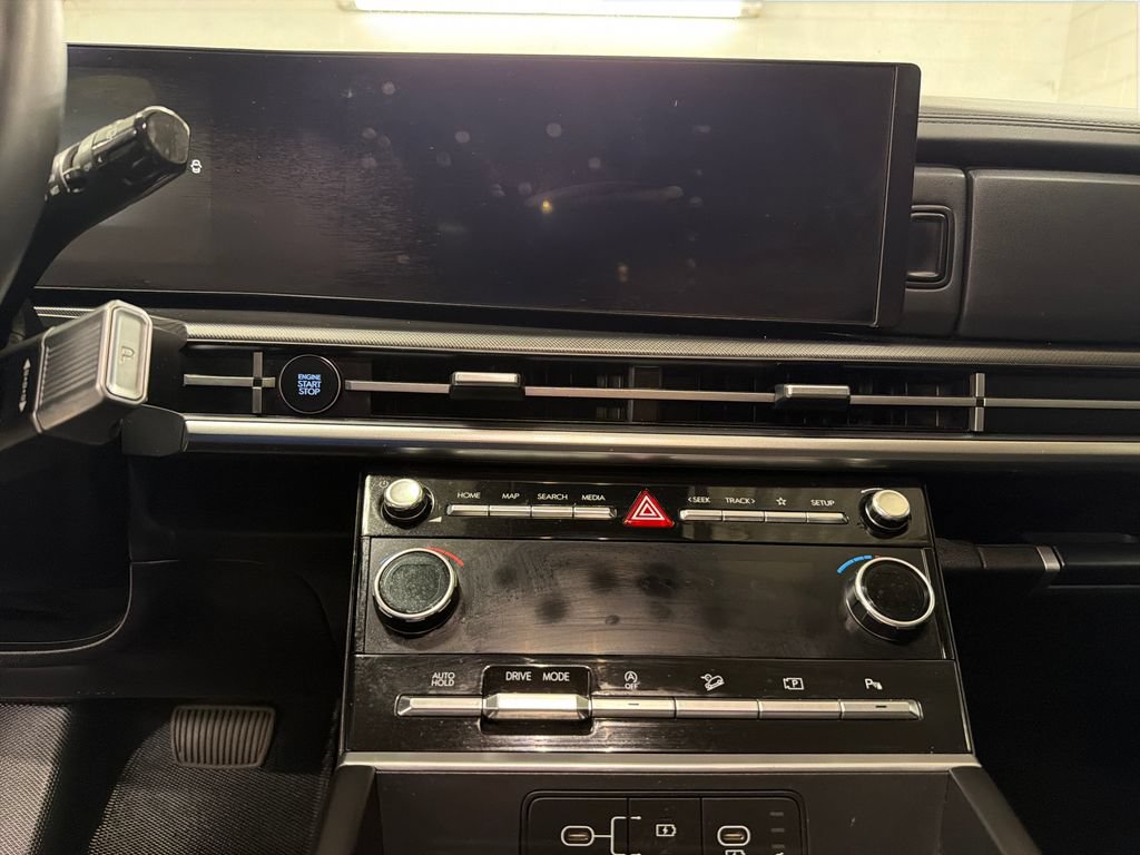 Used 2024 Hyundai Santa Fe SEL FWD image 22