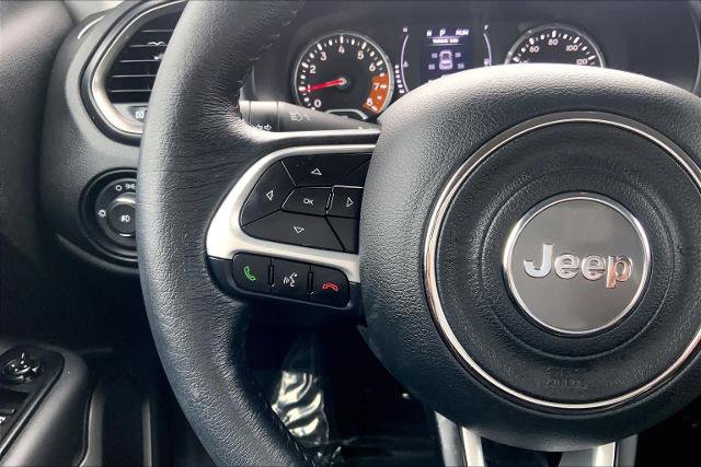 Used 2023 Jeep Renegade Latitude w/ Premium Group image 23