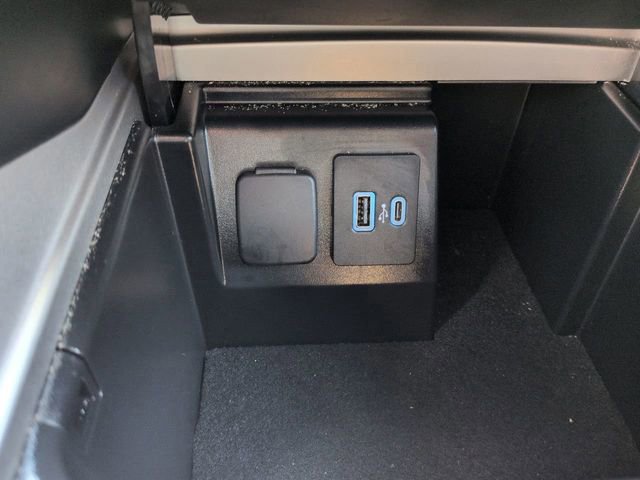 Certified 2023 Ford Explorer XLT image 24