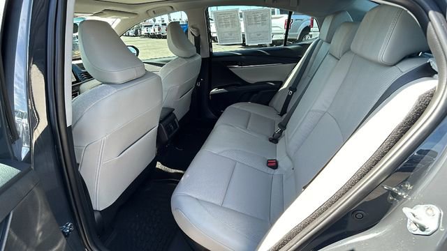 Used 2025 Toyota Camry XLE w/ Premium Plus Package FWD image 15
