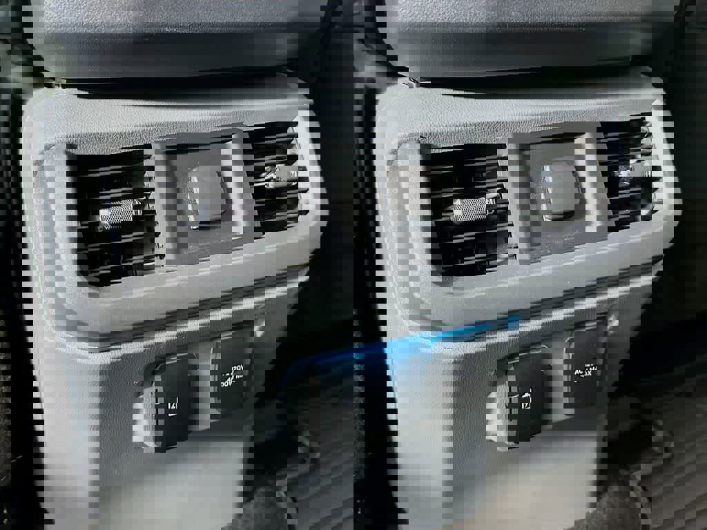 Certified 2022 Ford F150 XLT w/ Equipment Group 302A High image 16