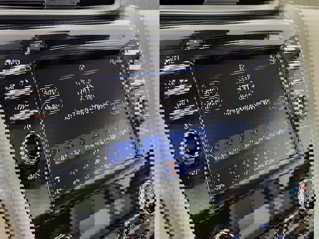 Used 2020 Nissan Murano SL image 17