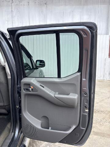 Used 2018 Nissan Frontier SV AWD/4WD image 19