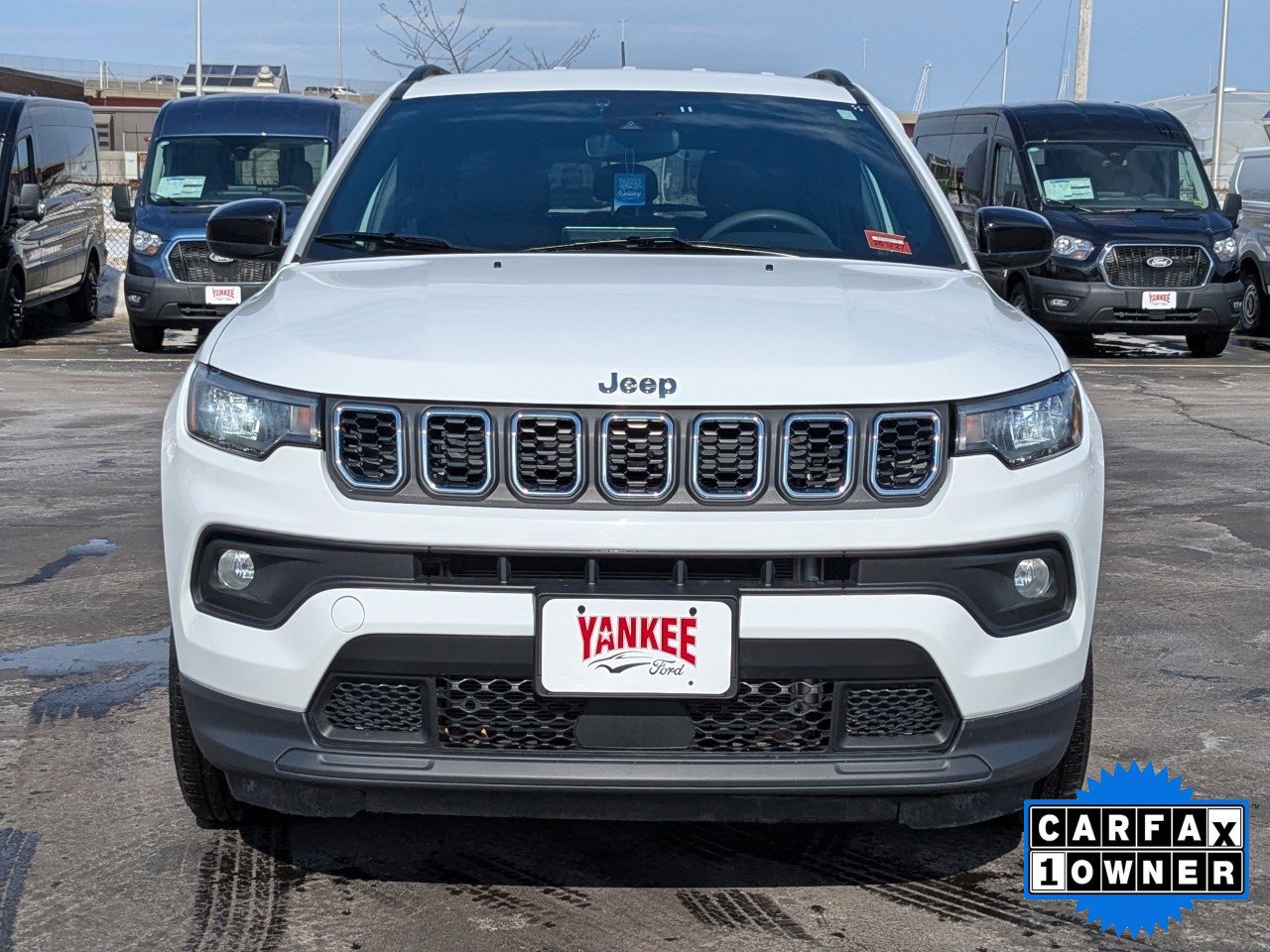 Used 2024 Jeep Compass Latitude image 9