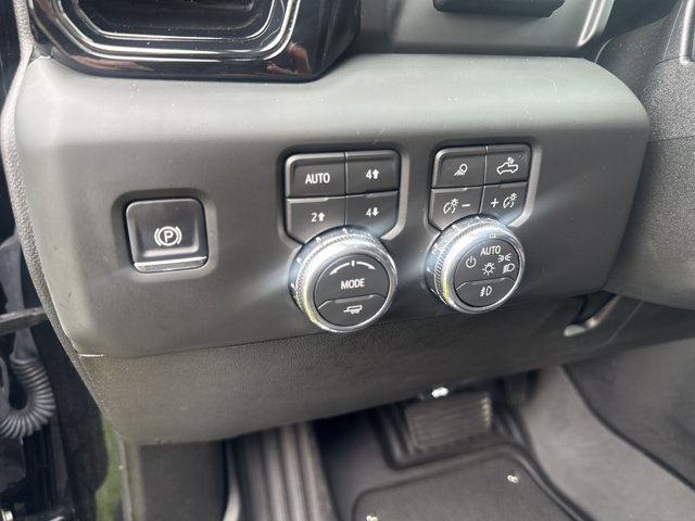 Used 2026 GMC Sierra 2500 AT4 w/ AT4 Premium Plus Package AWD/4WD image 16