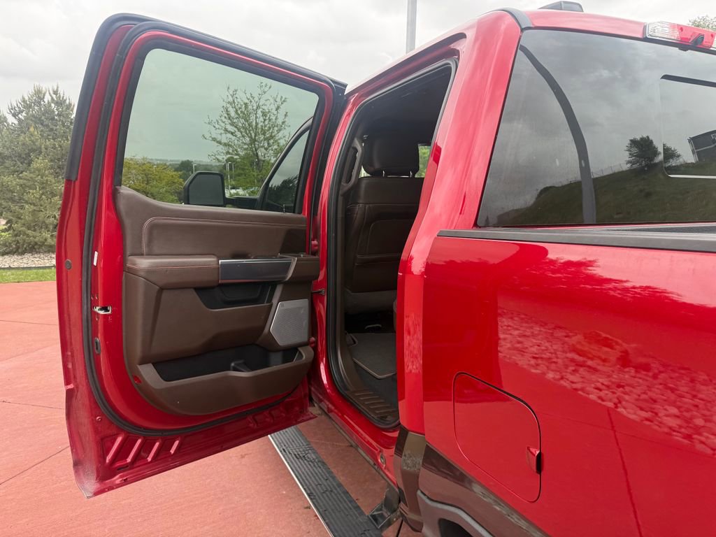Certified 2024 Ford F350 King Ranch AWD/4WD image 19