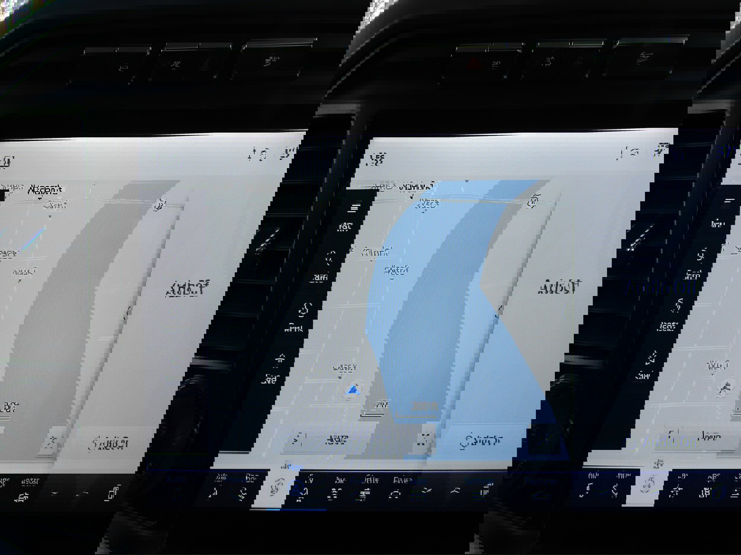 Certified 2022 Ford F150 XLT w/ Equipment Group 302A High image 38