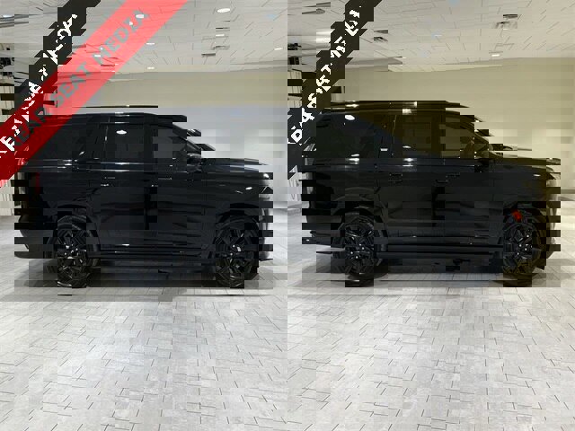 Used 2021 Cadillac Escalade ESV Sport Platinum w/ Heavy-Duty Trailer Package image 2