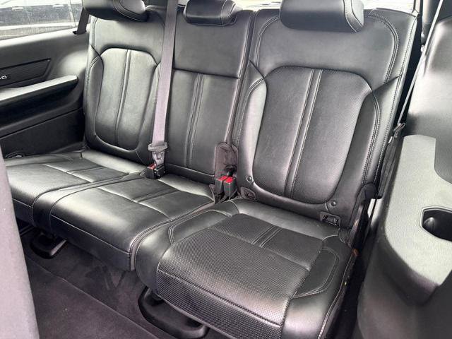 Used 2024 Jeep Wagoneer L Series II w/ Flexible Seating Group AWD/4WD image 10
