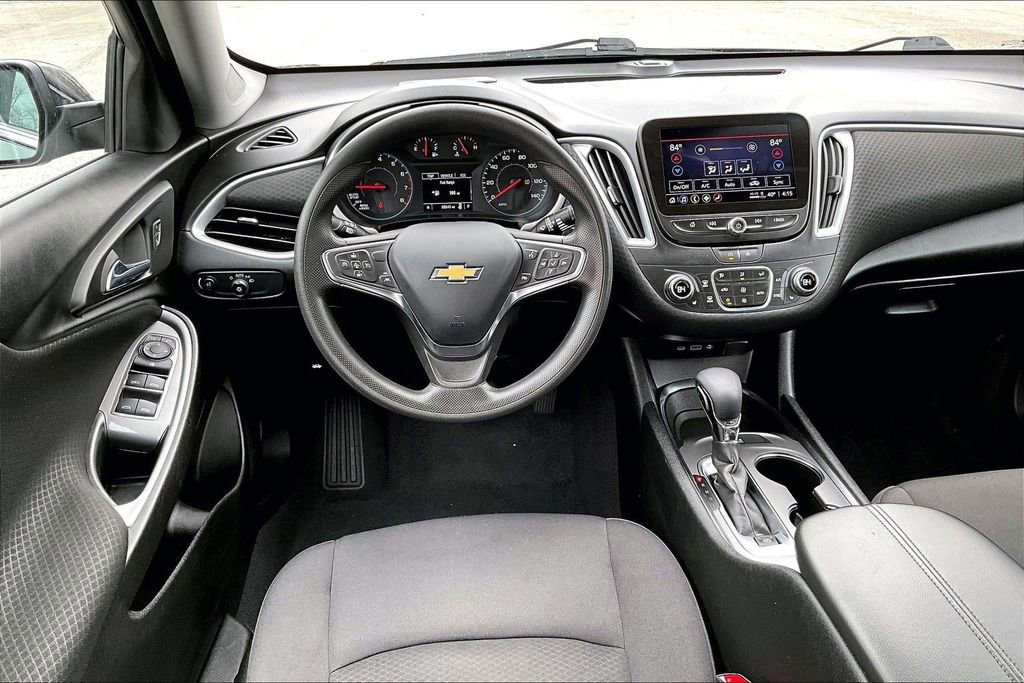 Used 2023 Chevrolet Malibu LT image 5
