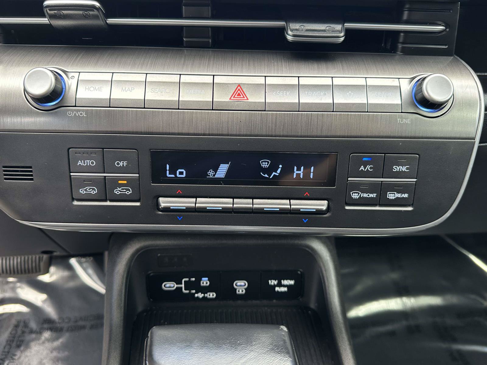Used 2025 Hyundai Kona SEL AWD/4WD image 11