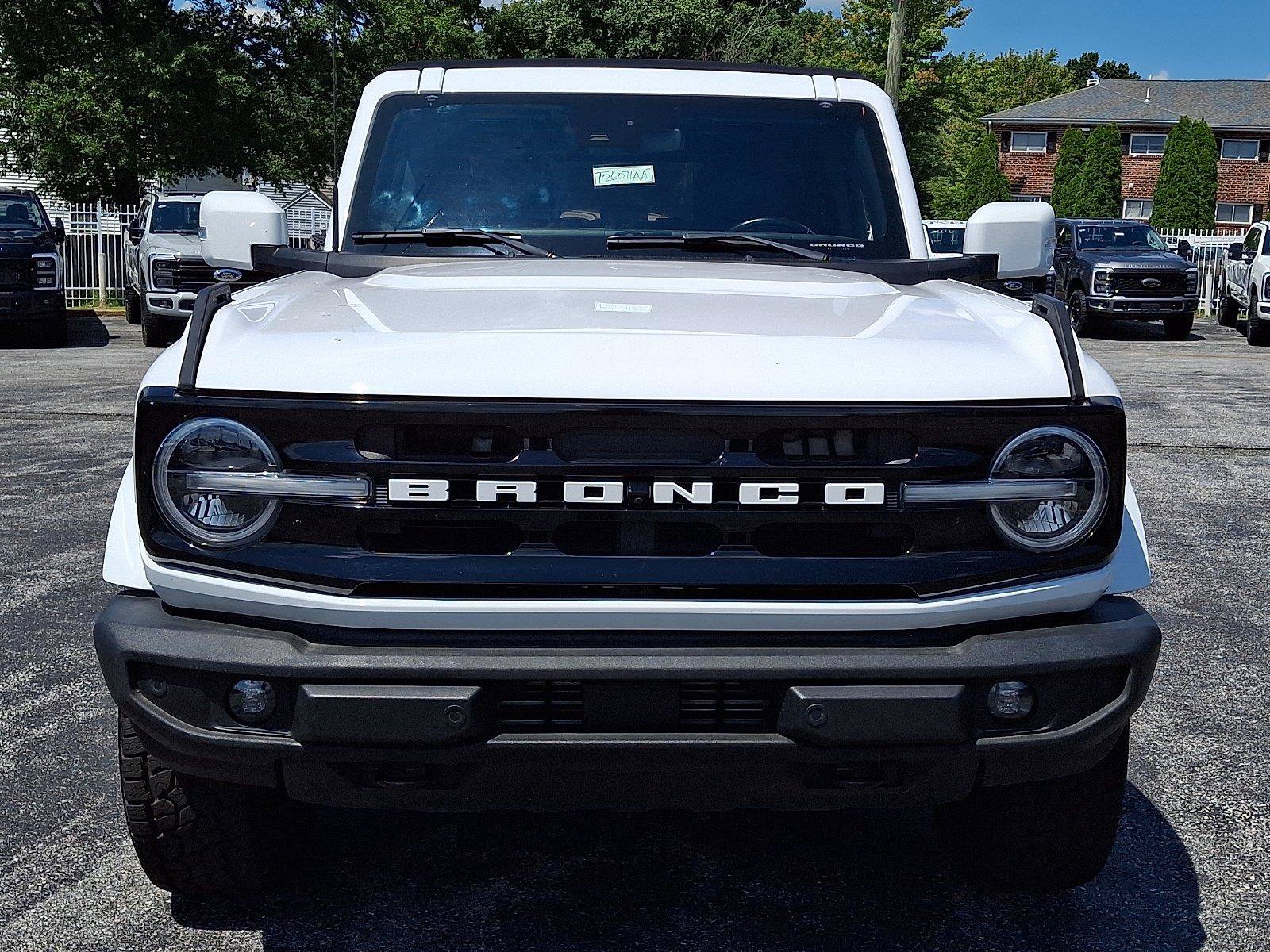 Certified 2023 Ford Bronco Outer Banks AWD/4WD image 2