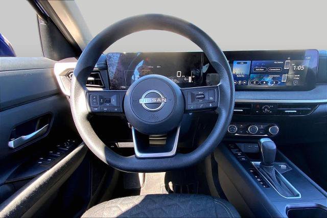 Used 2025 Nissan Kicks SV FWD image 6