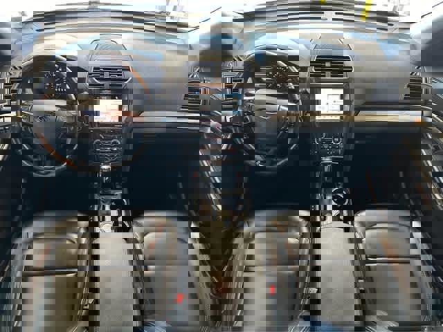 Certified 2019 Ford Explorer XLT w/ Equipment Group 202A image 11