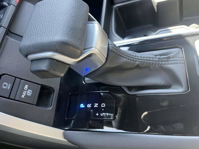Used 2025 Toyota Sequoia Platinum AWD/4WD image 32