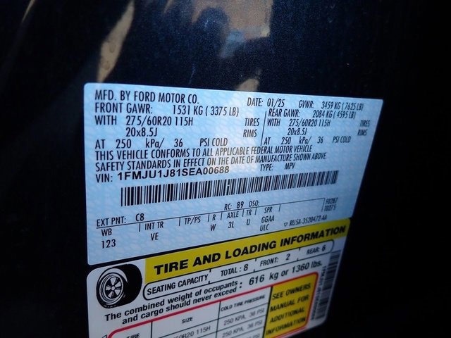 Certified 2025 Ford Expedition Active image 23