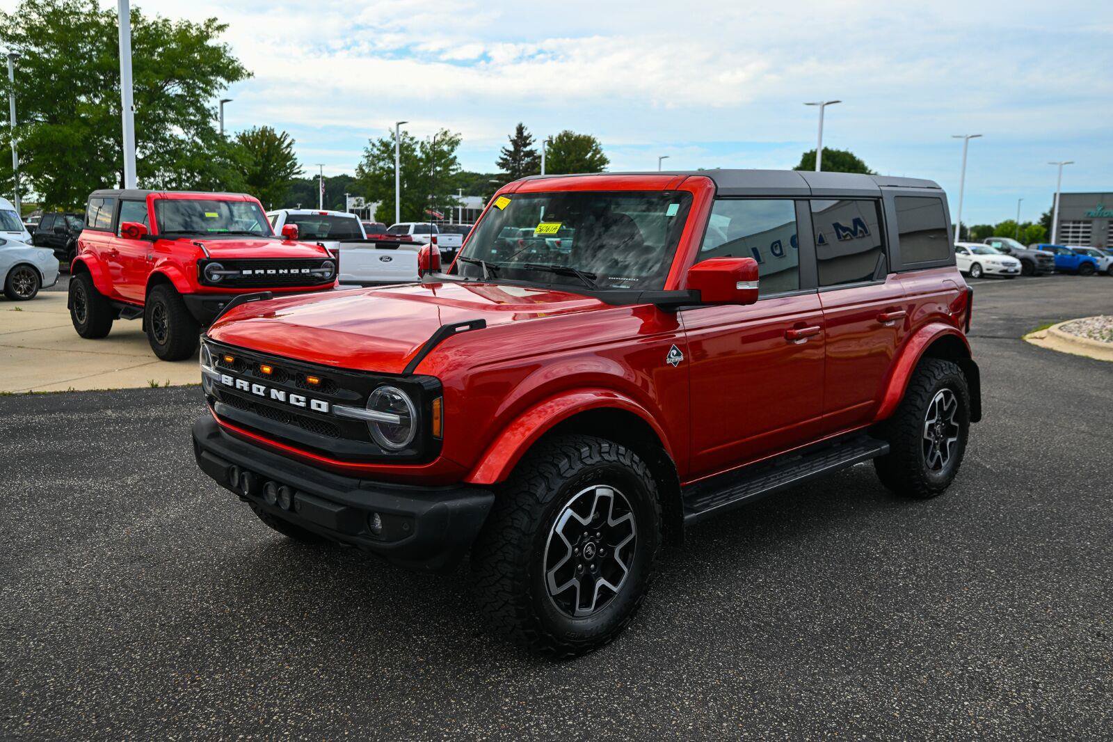 Certified 2022 Ford Bronco Outer Banks AWD/4WD image 9