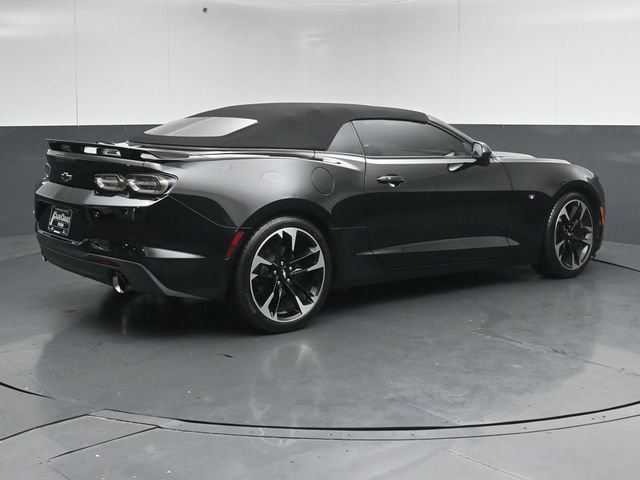 Used 2019 Chevrolet Camaro LT w/ RS Package RWD image 7