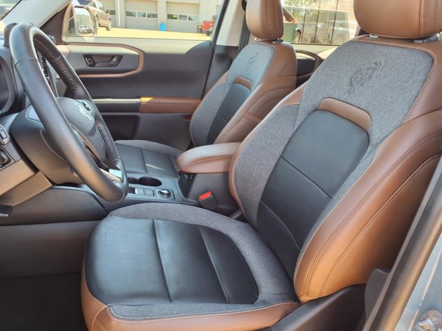 Certified 2022 Ford Bronco Sport Outer Banks w/ Tech Package AWD/4WD image 4