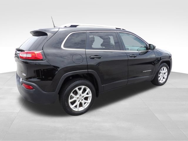 Used 2017 Jeep Cherokee Latitude FWD image 11