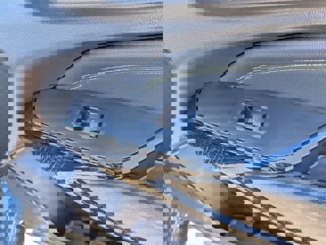 Used 2025 Chevrolet Trax LT w/ Driver Confidence Package image 33