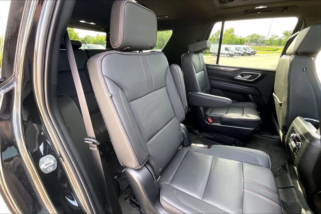 Used 2022 Chevrolet Tahoe RST w/ Sport Performance Package AWD/4WD image 18