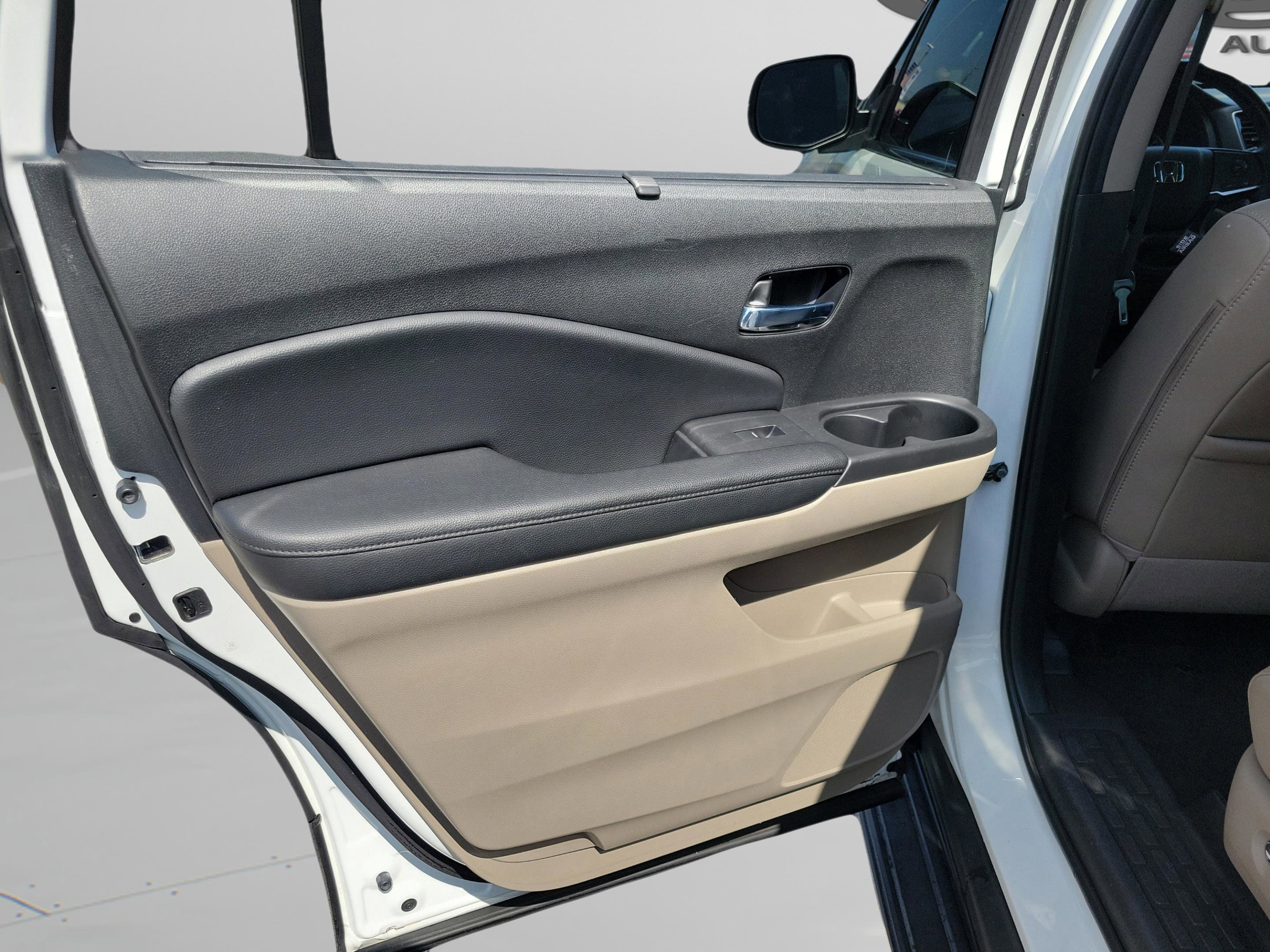 Used 2020 Honda Pilot EX-L image 7