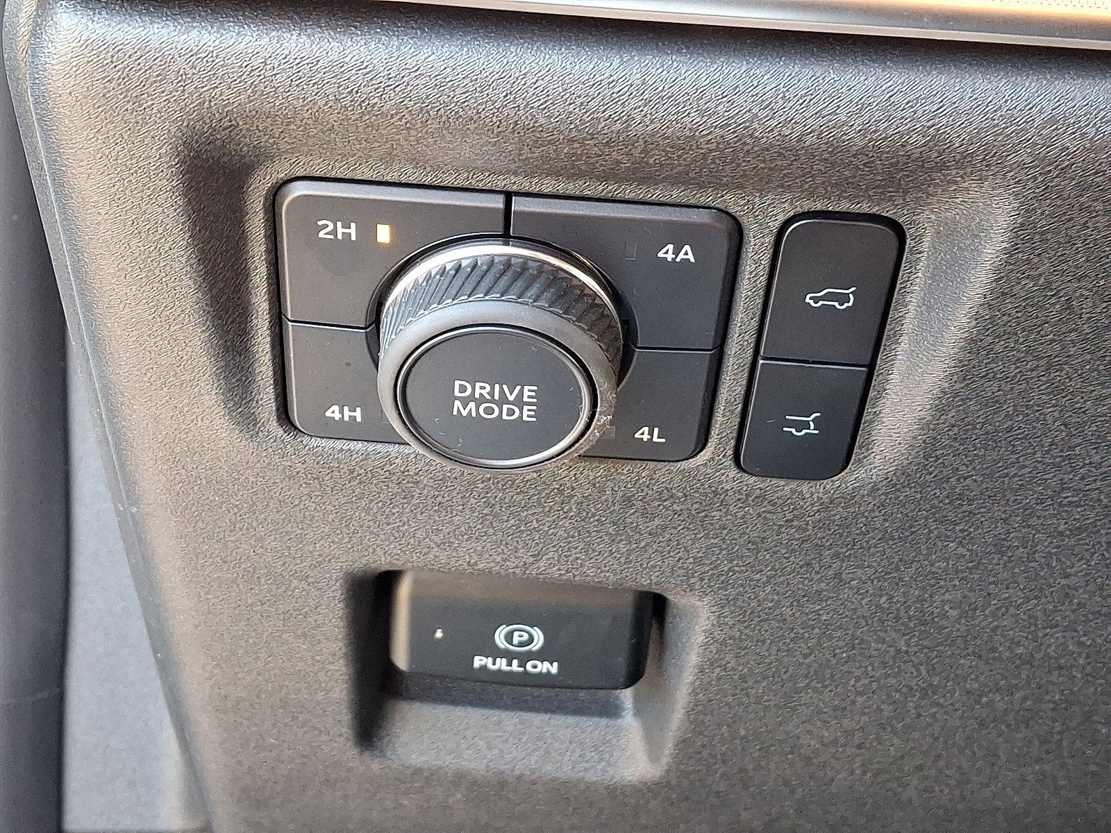 Certified 2025 Ford Expedition King Ranch image 28