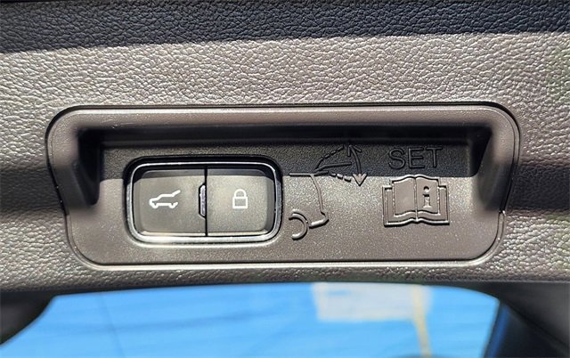 Certified 2021 Ford Explorer XLT image 33