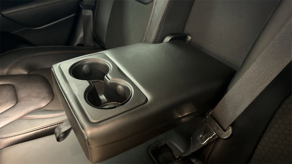 Used 2022 Jeep Cherokee Trailhawk image 35