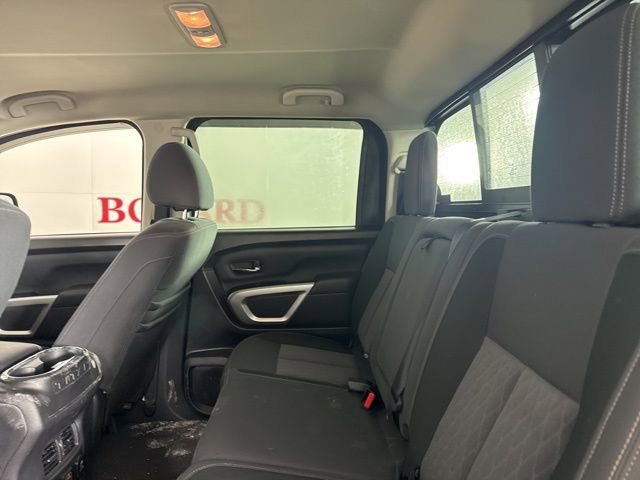 Used 2021 Nissan Titan SV w/ SV Convenience Package image 13