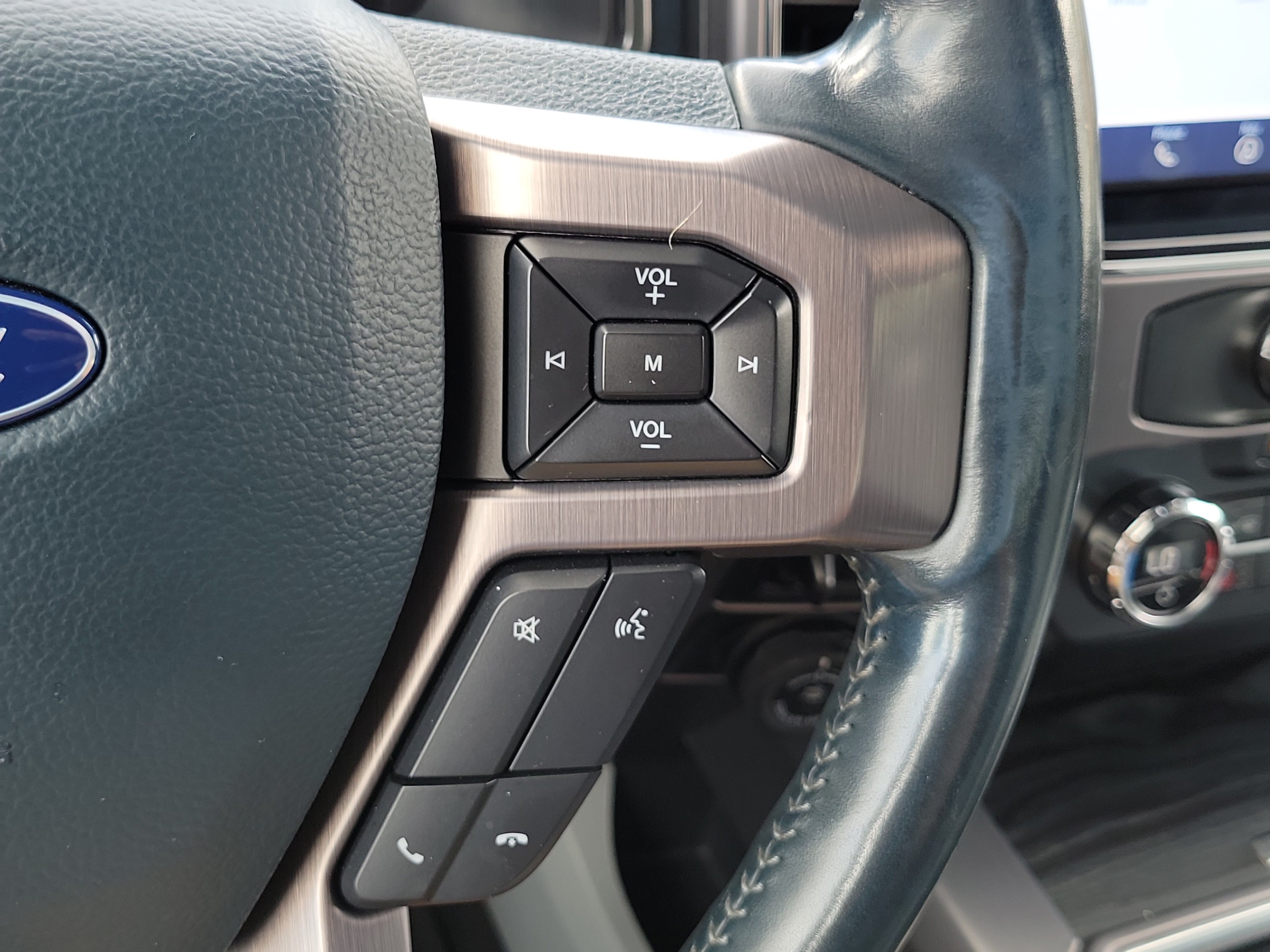 Certified 2022 Ford F450 Limited w/ FX4 Off-Road Package AWD/4WD image 23
