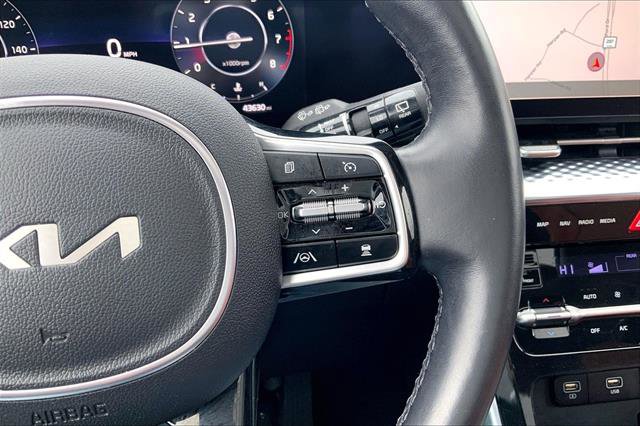Used 2022 Kia Carnival SX Prestige FWD image 19