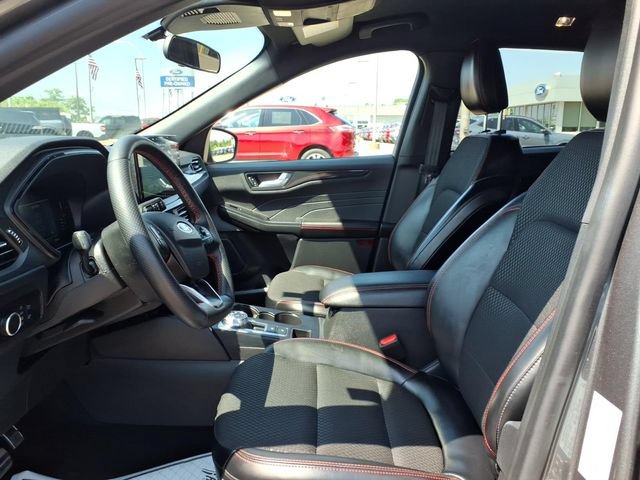 Certified 2024 Ford Escape ST-Line w/ Tech Pack #1 AWD/4WD image 12