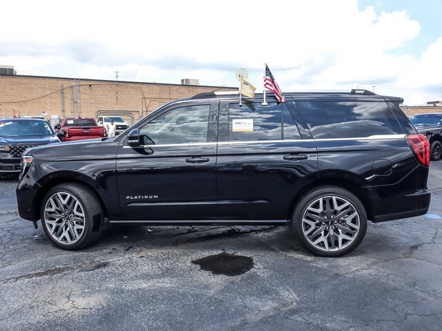 Certified 2025 Ford Expedition Platinum w/ Platinum Ultimate Package AWD/4WD image 6