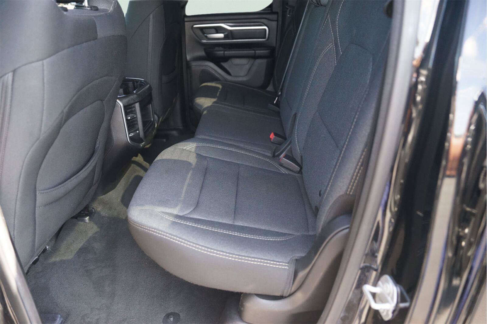 Used 2019 RAM 1500 Big Horn AWD/4WD image 12