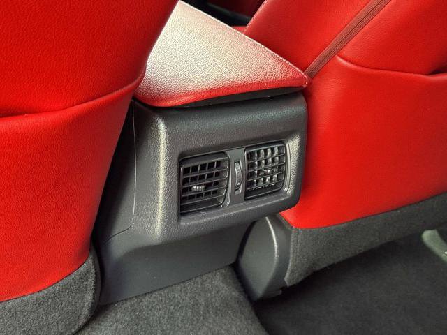 Used 2020 Toyota Camry XSE w/ Navigation Package image 25