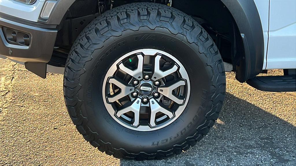 Certified 2022 Ford F150 Raptor w/ Equipment Group 801A High AWD/4WD image 7